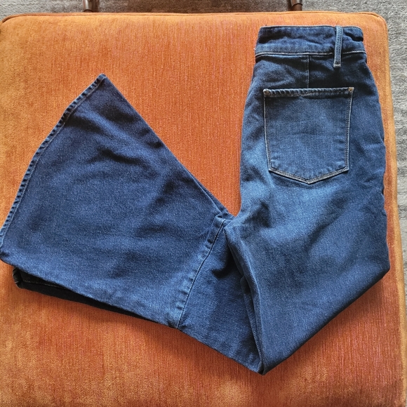 FRAME Kick Flare Jeans - Picture 8 of 13